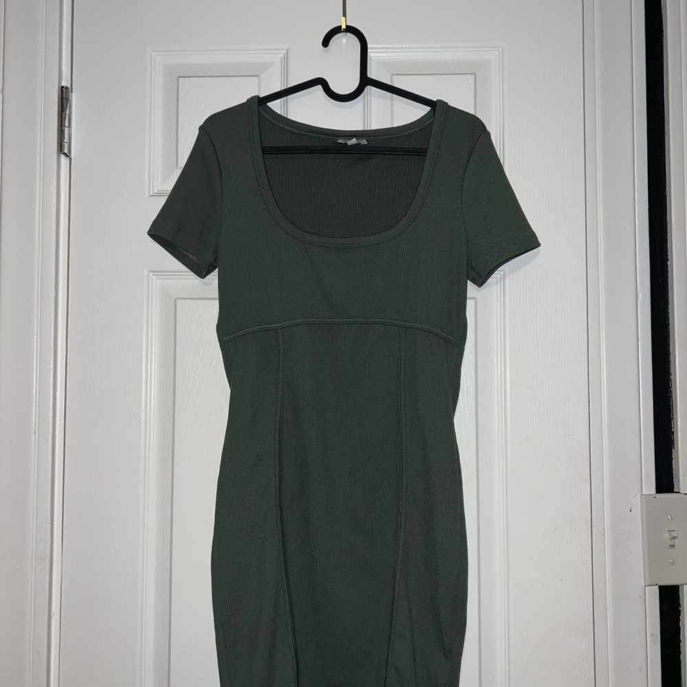 Dark Green Short Sleeve Dress